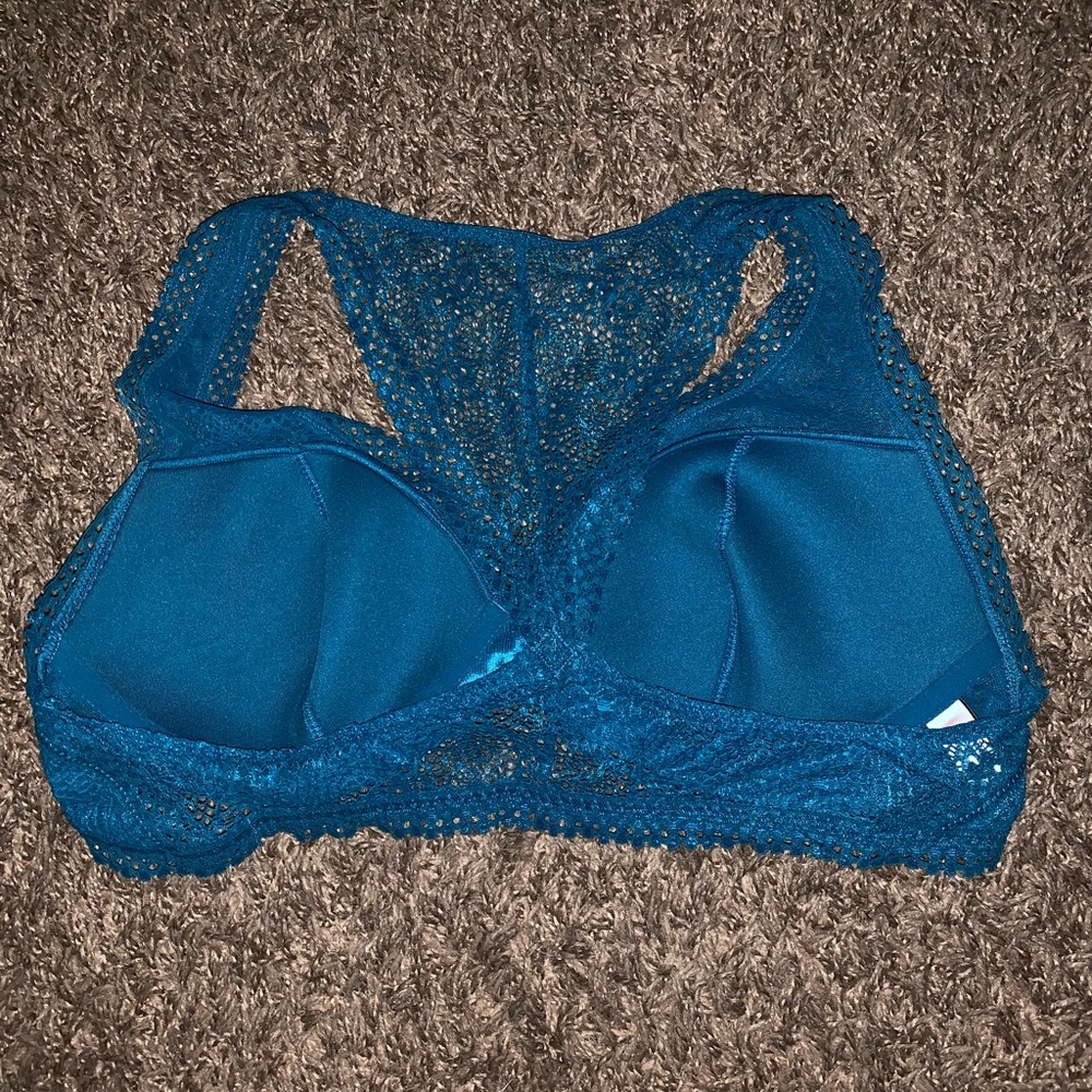 Victoria Secret Razorback Bralette - Picture 4 of 8